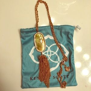 Kendra Scott rose gold rayne necklace!!